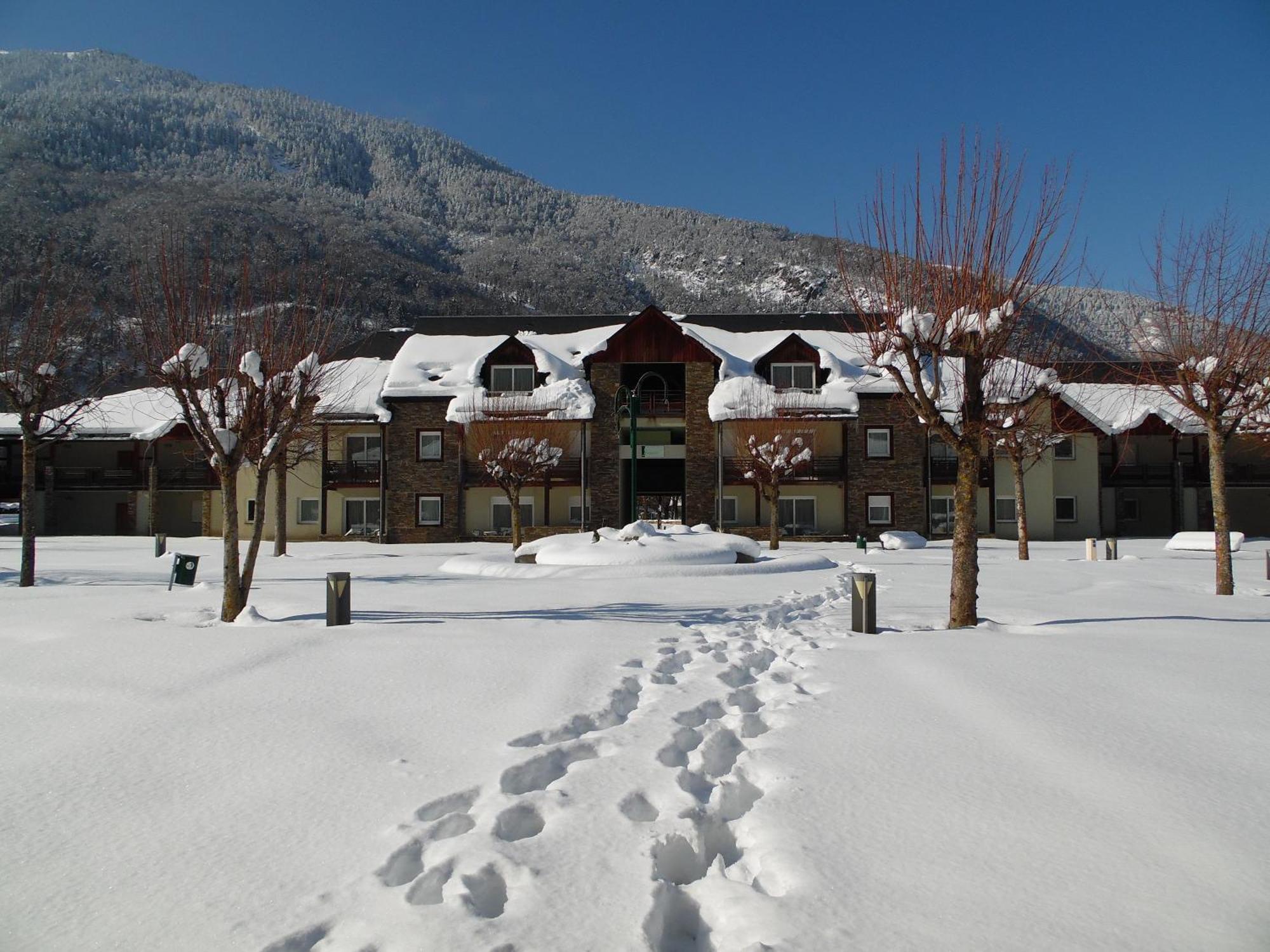Village Club Les Balcons Des Pyrenees Saint-Mamet المظهر الخارجي الصورة
